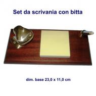 Set da scrivania con base in legno, bitta in ottone lucido, dim. base 23,0x11,0 cm