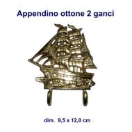 Appendino forma galeone due ganci in ottone, dim. 9,5 x 12,0 cm